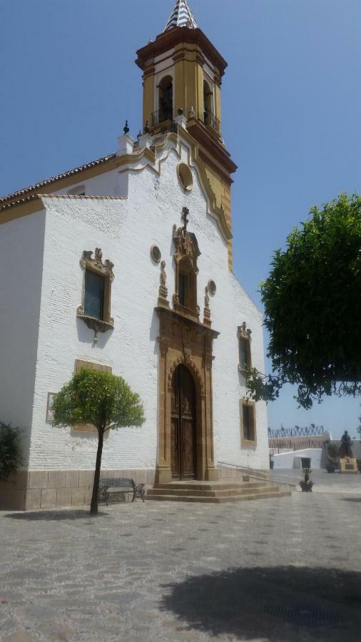 Puerto Deportivo Эстепона Экстерьер фото